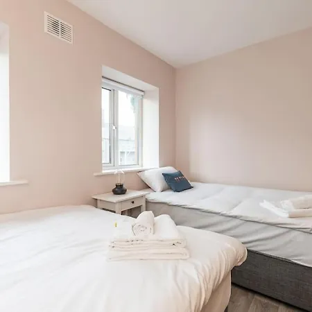 Fully Refurb Apt7 3rd Floor * Дроэда