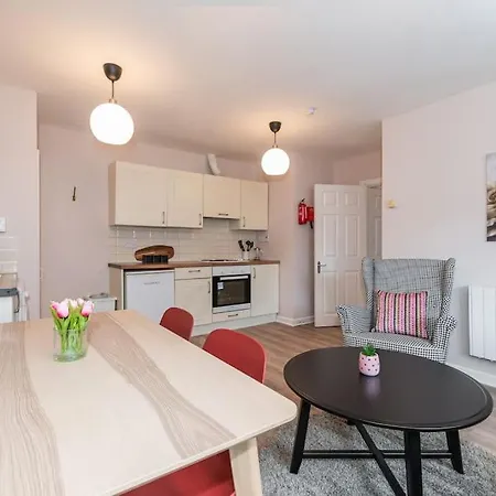 Fully Refurb Apt7 3rd Floor * Дроэда